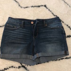 Time and Tru Women’s Shorts